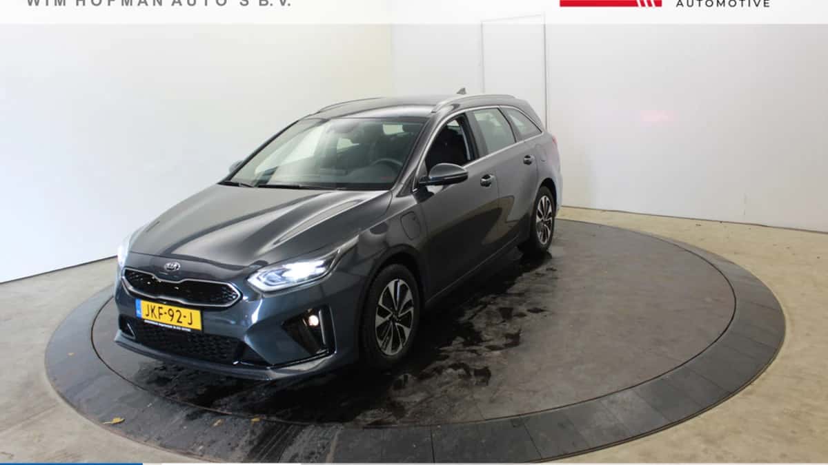 Kia Ceed (2021) — foto 1