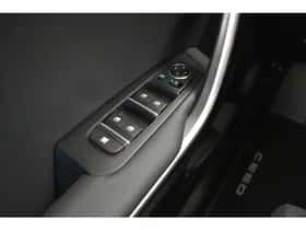 Kia Ceed (2021) thumbnail 36