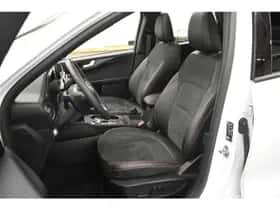 Ford Kuga (2022) thumbnail 3