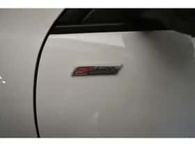 Ford Kuga (2022) thumbnail 24