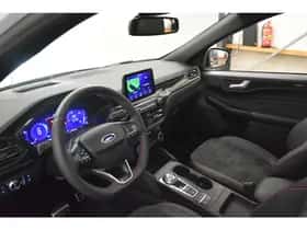 Ford Kuga (2022) thumbnail 40