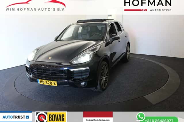 Porsche Cayenne (2015) thumbnail 1