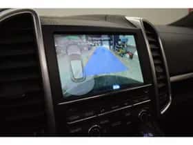 Porsche Cayenne (2015) thumbnail 4