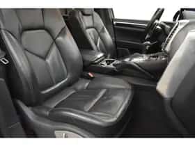Porsche Cayenne (2015) thumbnail 40
