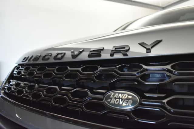 Land Rover Discovery Sport (2021) thumbnail 2