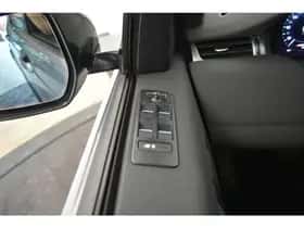 Land Rover Discovery Sport (2021) thumbnail 29