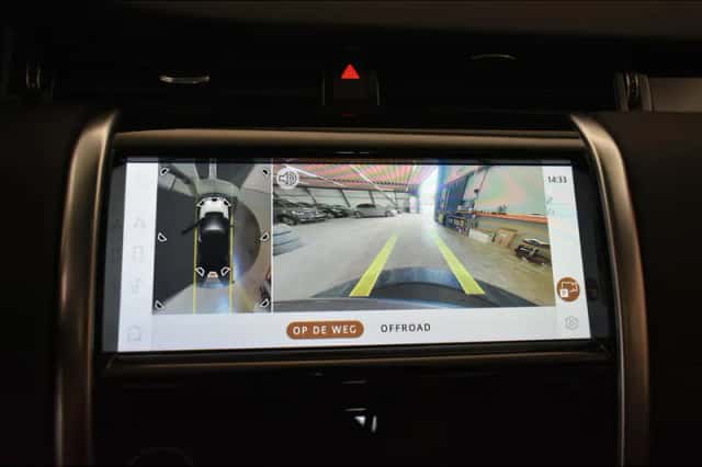 Land Rover Discovery Sport (2021) thumbnail 4