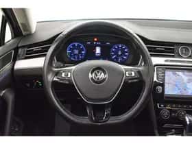 Volkswagen Passat (2016) thumbnail 21