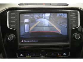 Volkswagen Passat (2016) thumbnail 4