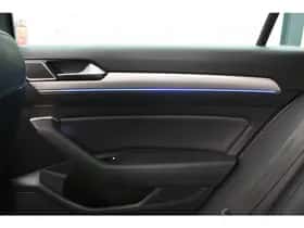 Volkswagen Passat (2016) thumbnail 38