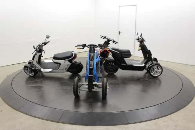 Move Brommobiel (2022) thumbnail 3