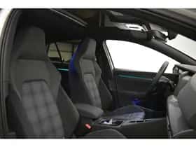 Volkswagen Golf (2020) thumbnail 39
