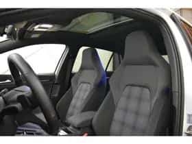 Volkswagen Golf (2020) thumbnail 5
