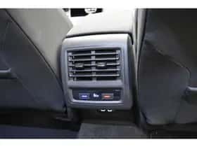 Volkswagen Golf (2020) thumbnail 44