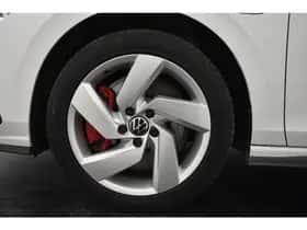 Volkswagen Golf (2020) thumbnail 10