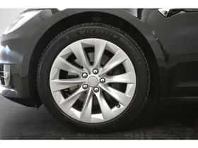 Tesla Model S (2018) thumbnail 13