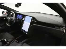 Tesla Model S (2018) thumbnail 40