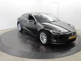 Tesla Model S (2018) thumbnail 66