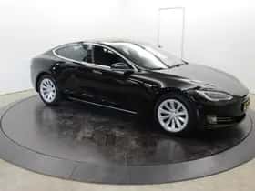 Tesla Model S (2018) thumbnail 68