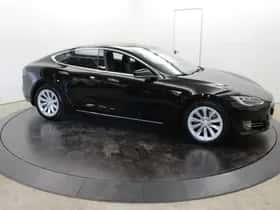 Tesla Model S (2018) thumbnail 69