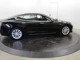 Tesla Model S (2018) thumbnail 73