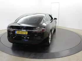 Tesla Model S (2018) thumbnail 79