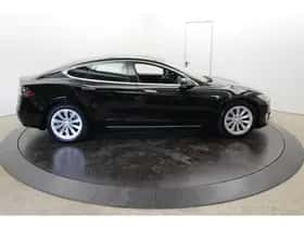 Tesla Model S (2018) thumbnail 9