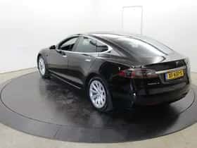 Tesla Model S (2018) thumbnail 84