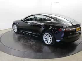 Tesla Model S (2018) thumbnail 85