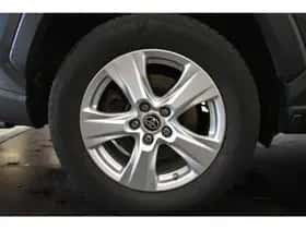Toyota RAV4 thumbnail 2