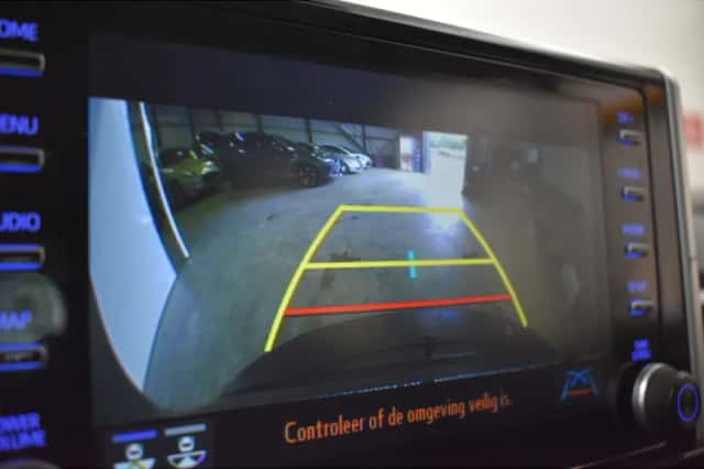 Toyota RAV4 (2020) thumbnail 5