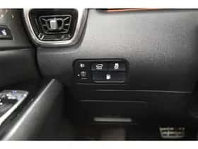 Kia Sorento (2021) thumbnail 29