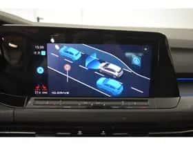 Volkswagen Golf (2022) thumbnail 25