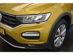 Volkswagen T-Roc (2019) thumbnail 11