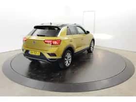 Volkswagen T-Roc (2019) thumbnail 9