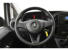 Mercedes-Benz Vito (2018) thumbnail 24