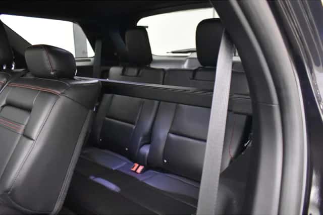 Ford Explorer (2022) thumbnail 6