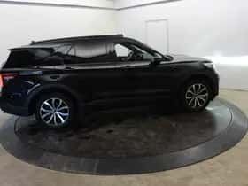Ford Explorer (2022) thumbnail 73