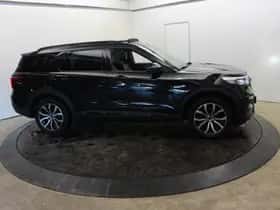 Ford Explorer (2022) thumbnail 76