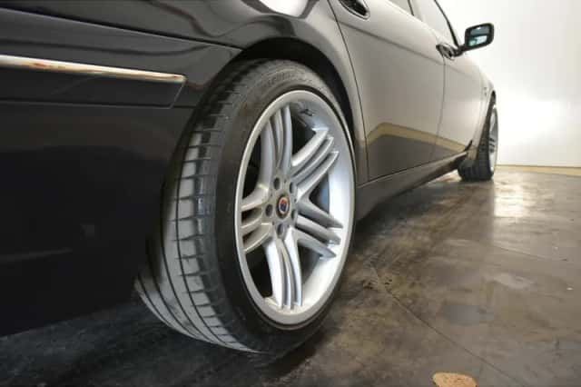 BMW 7-Serie (2003) thumbnail 2