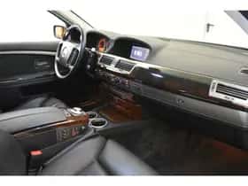 BMW 7-Serie (2003) thumbnail 38