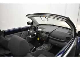 Volkswagen Beetle (2004) thumbnail 26