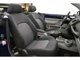 Volkswagen Beetle (2004) thumbnail 27