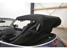 Volkswagen Beetle (2004) thumbnail 29