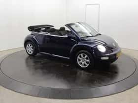 Volkswagen Beetle (2004) thumbnail 44