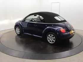 Volkswagen Beetle (2004) thumbnail 62