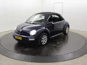Volkswagen Beetle (2004) thumbnail 71