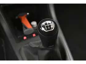 Volkswagen Up! (2019) thumbnail 15
