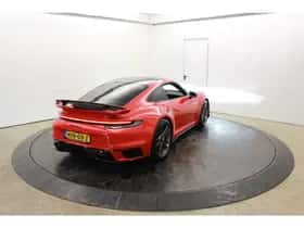 Porsche 911 (2022) thumbnail 5