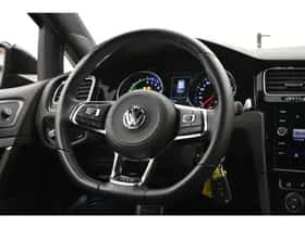 Volkswagen Golf (2020) thumbnail 13